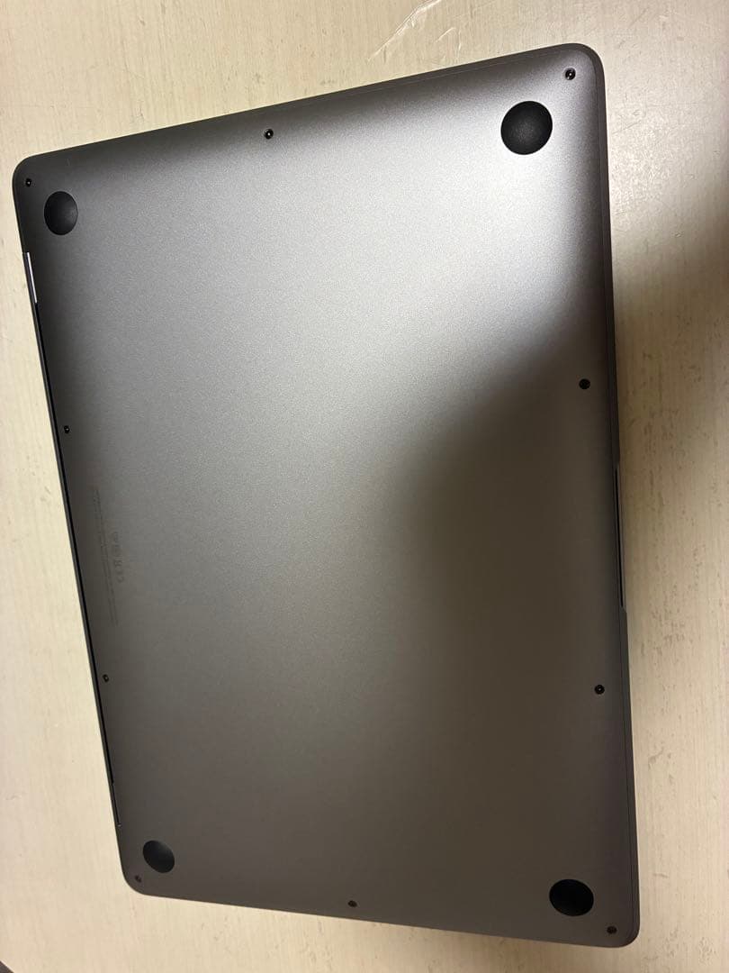 MacBook Air M1 8GB 512GB ハルキング