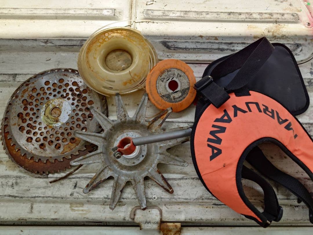 エンジン式草刈り機 KC260DX