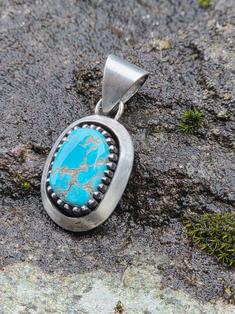 ローンマウンテン　ターコイズ　ペンダント　インディアンジュエリー風　ナバホ風