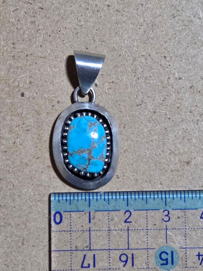 ローンマウンテン　ターコイズ　ペンダント　インディアンジュエリー風　ナバホ風