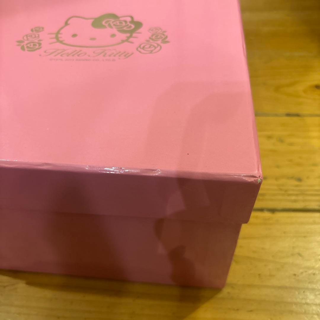 ハローキティ スパンコールぬいぐるみ