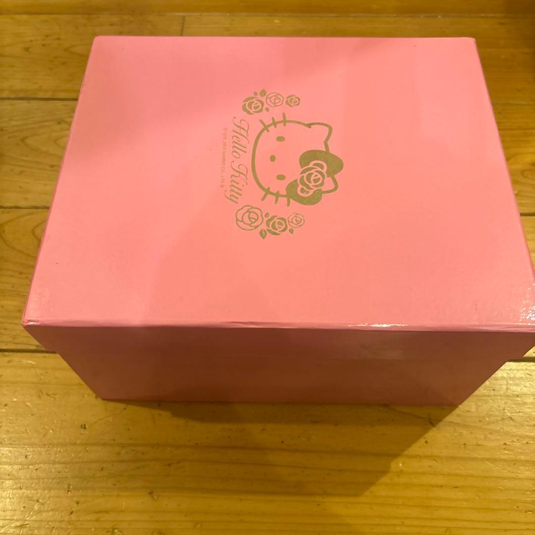 ハローキティ スパンコールぬいぐるみ