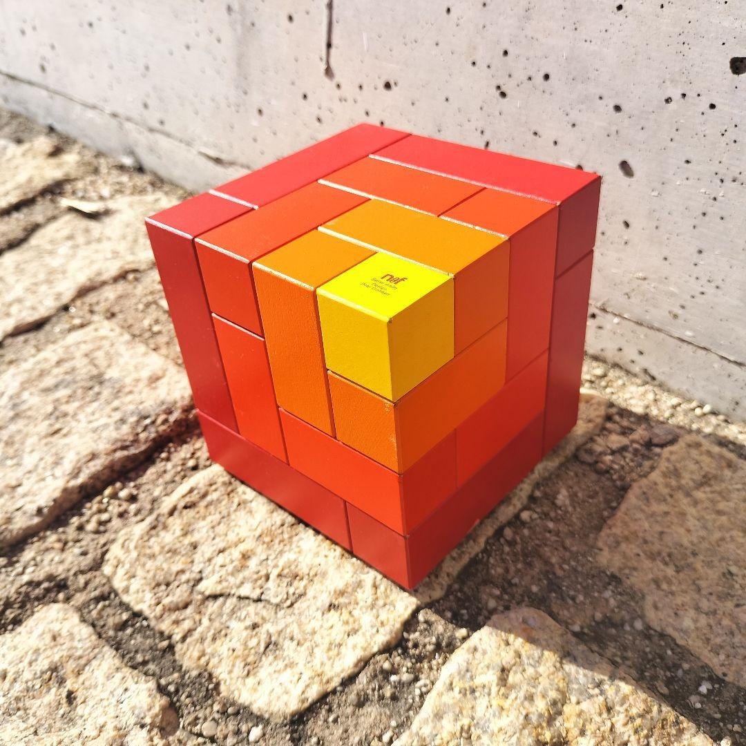 ネフ社　naef キュービックス cubicus 赤 red