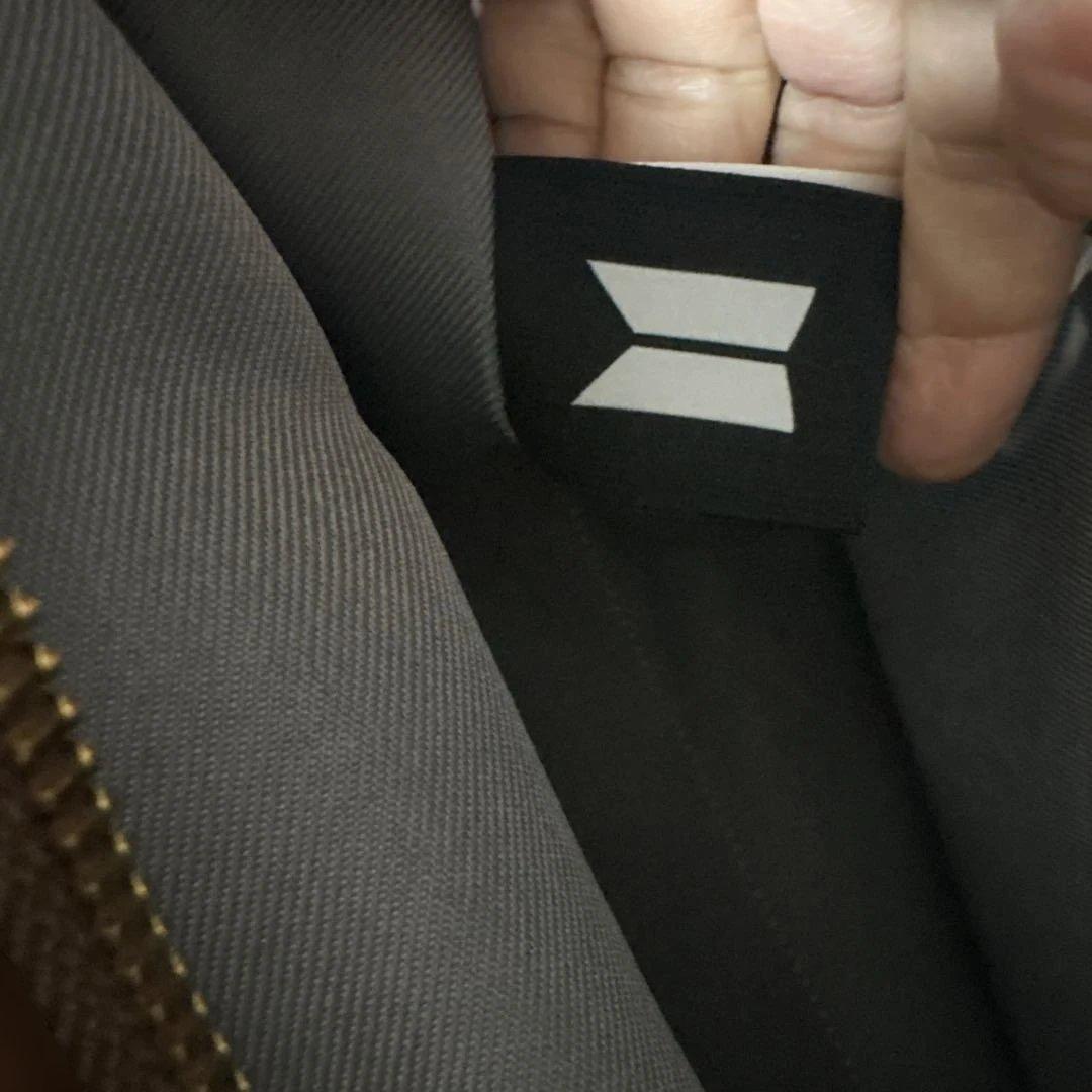 BTS ARTIST MADE COLLECTION V ミュートバック