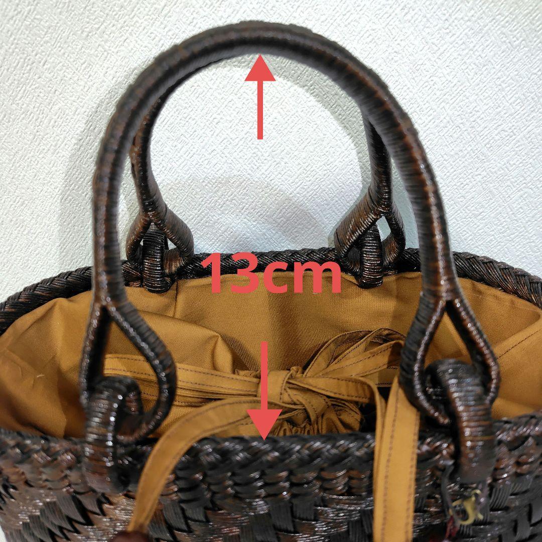 クラフトで作った山葡萄風濃淡の有るアンティーク調の網代編みかごバッグ