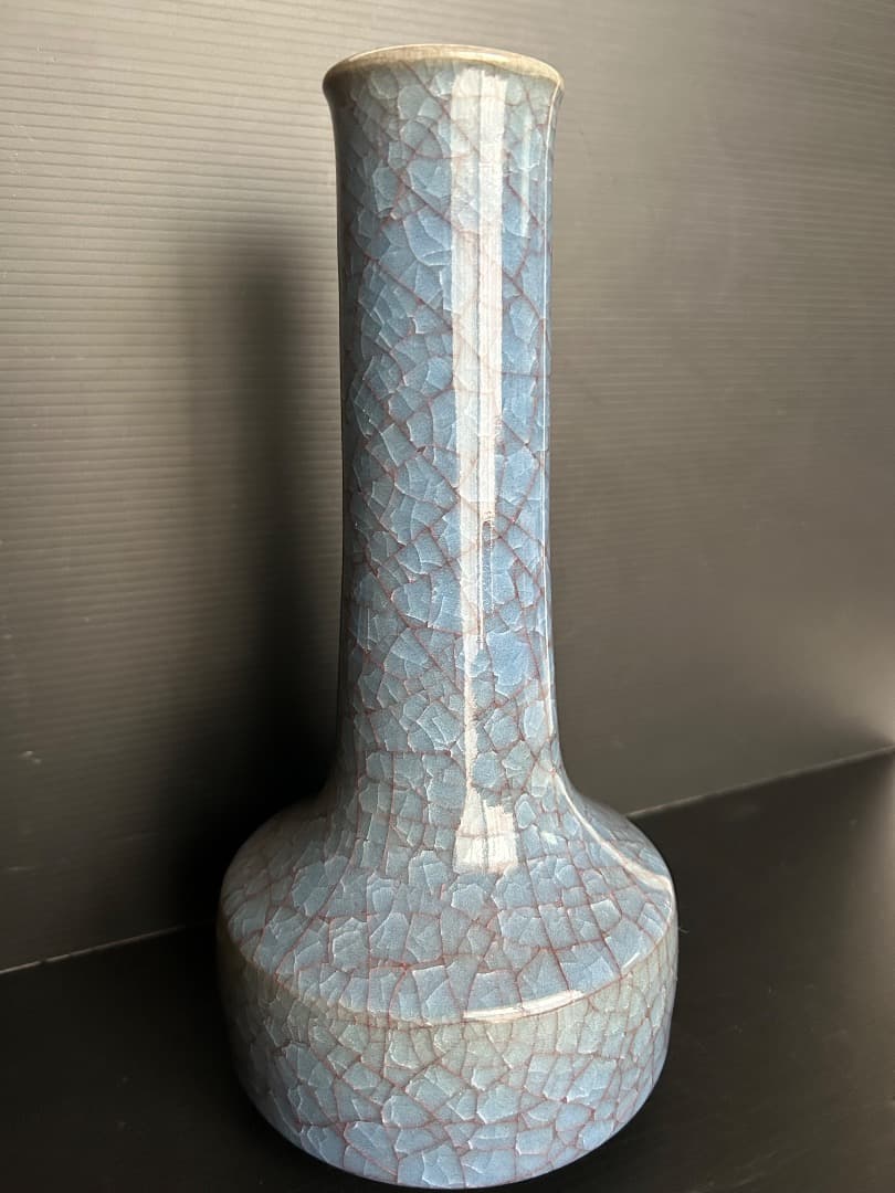 花瓶　氷裂貫入　(古川利男)