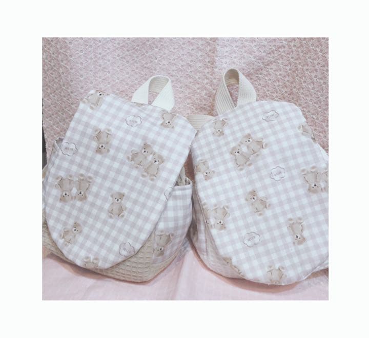 ハンドメイドスタイ　ベビーリュック  まぁちゃん