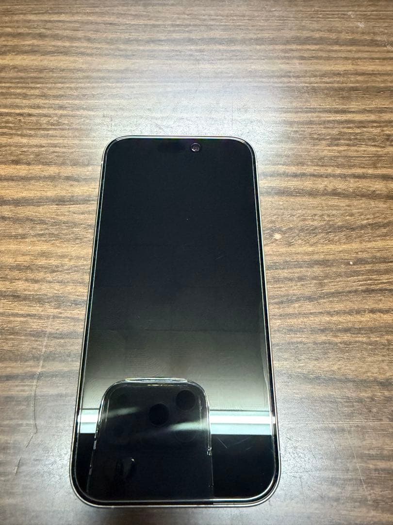 iPhone 15 Pro 256GB ホワイトチタニウム SIMフリー