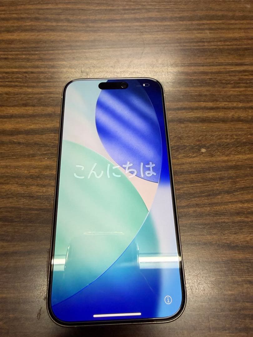 iPhone 15 Pro 256GB ホワイトチタニウム SIMフリー