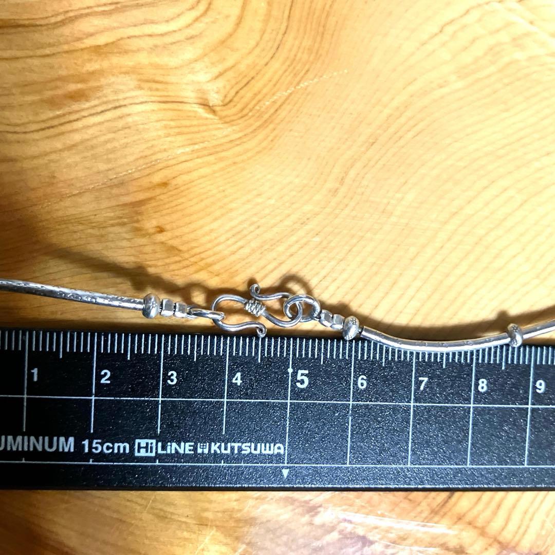 カレンシルバー華奢な四連ネックレス