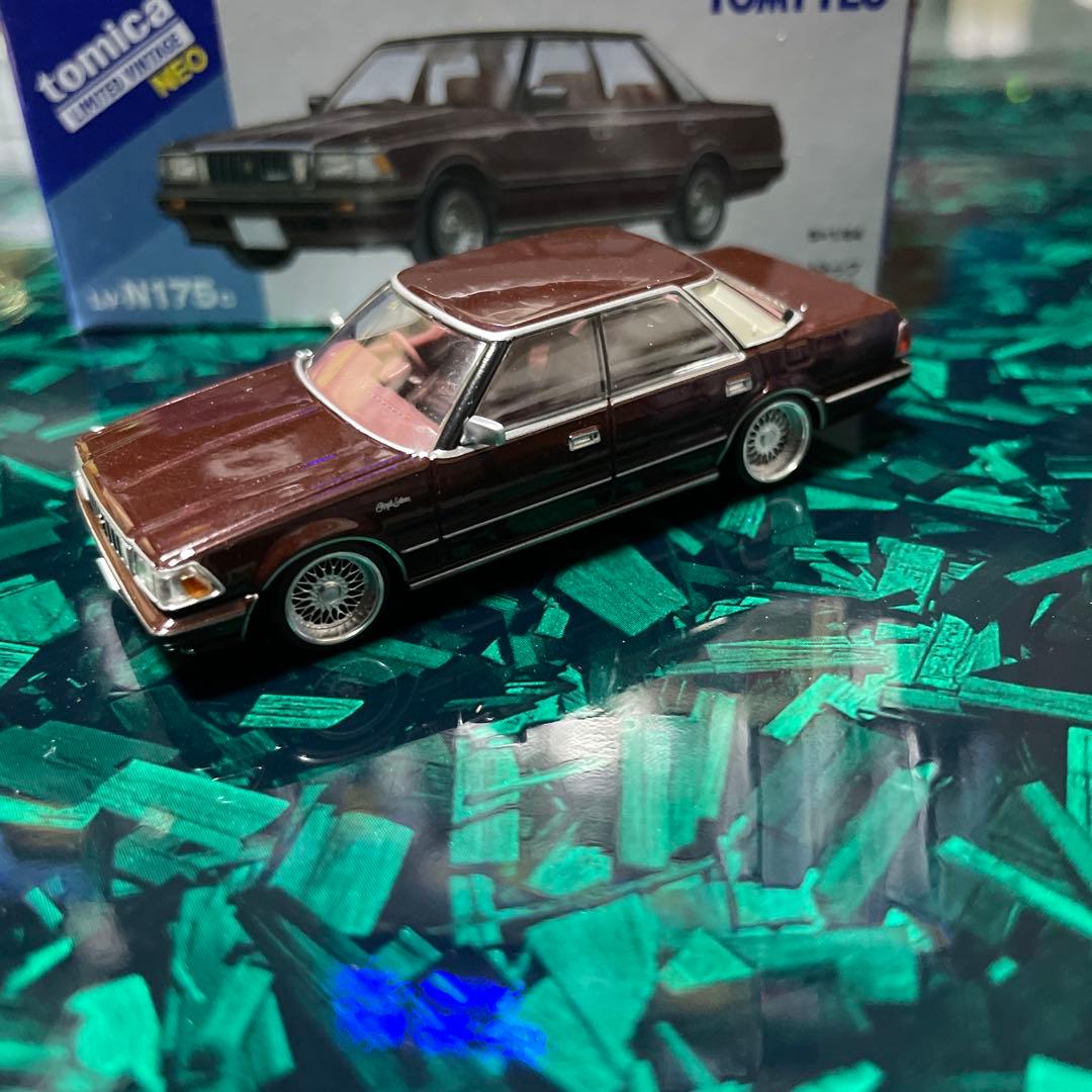 クラウン　ハードトップ　ミニカー