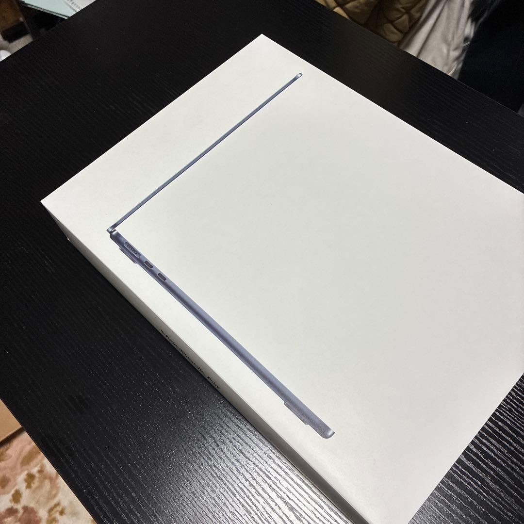 Apple MacBook Air (M3, 16GB) 13.6インチ