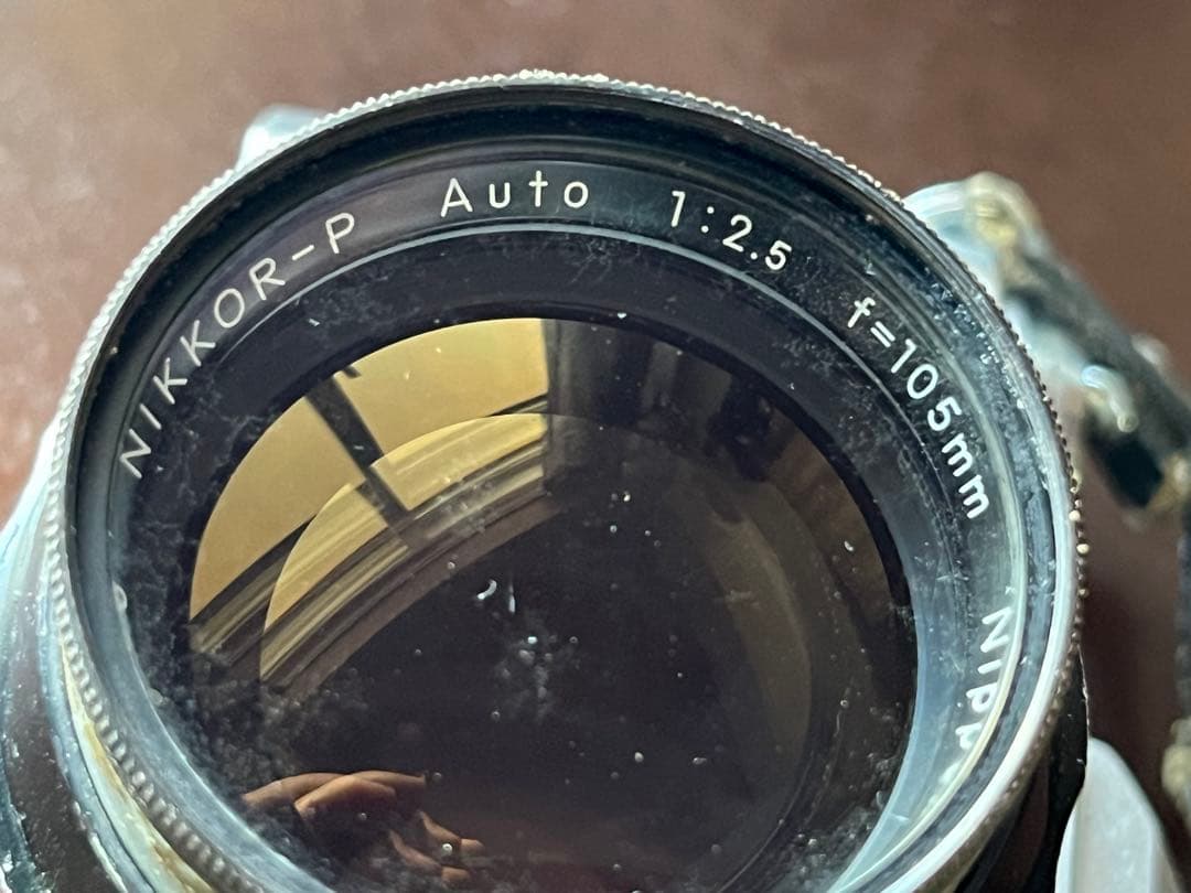 ニコンF 105mmレンズ