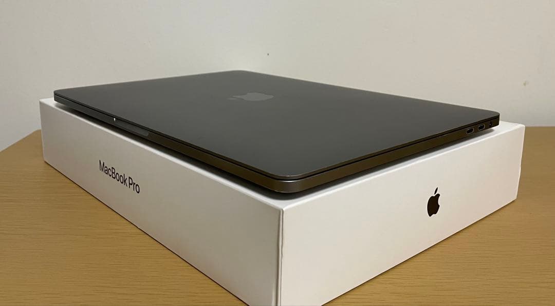 MacBook Pro 2020 TouchBar付き