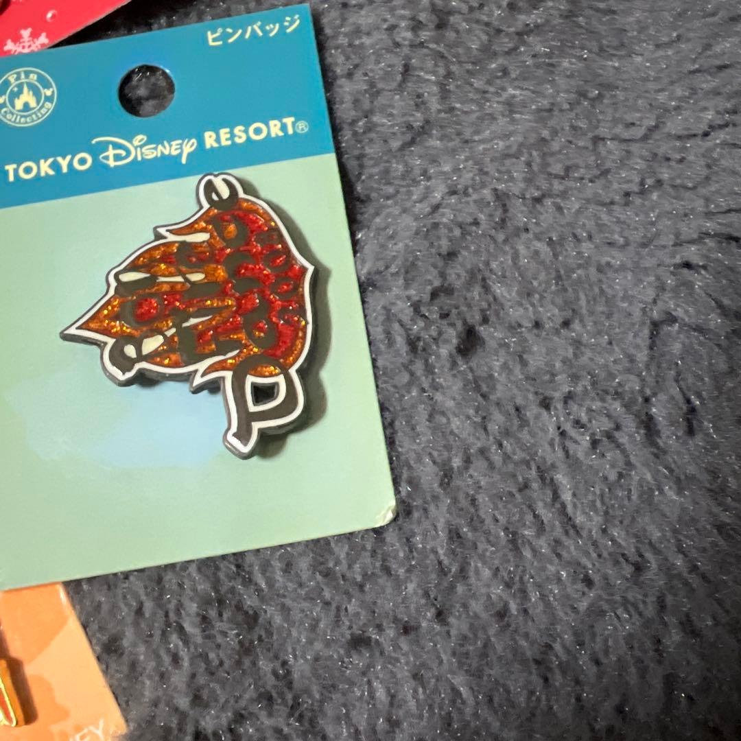 ディズニー　ピンバッジ　　11点セット