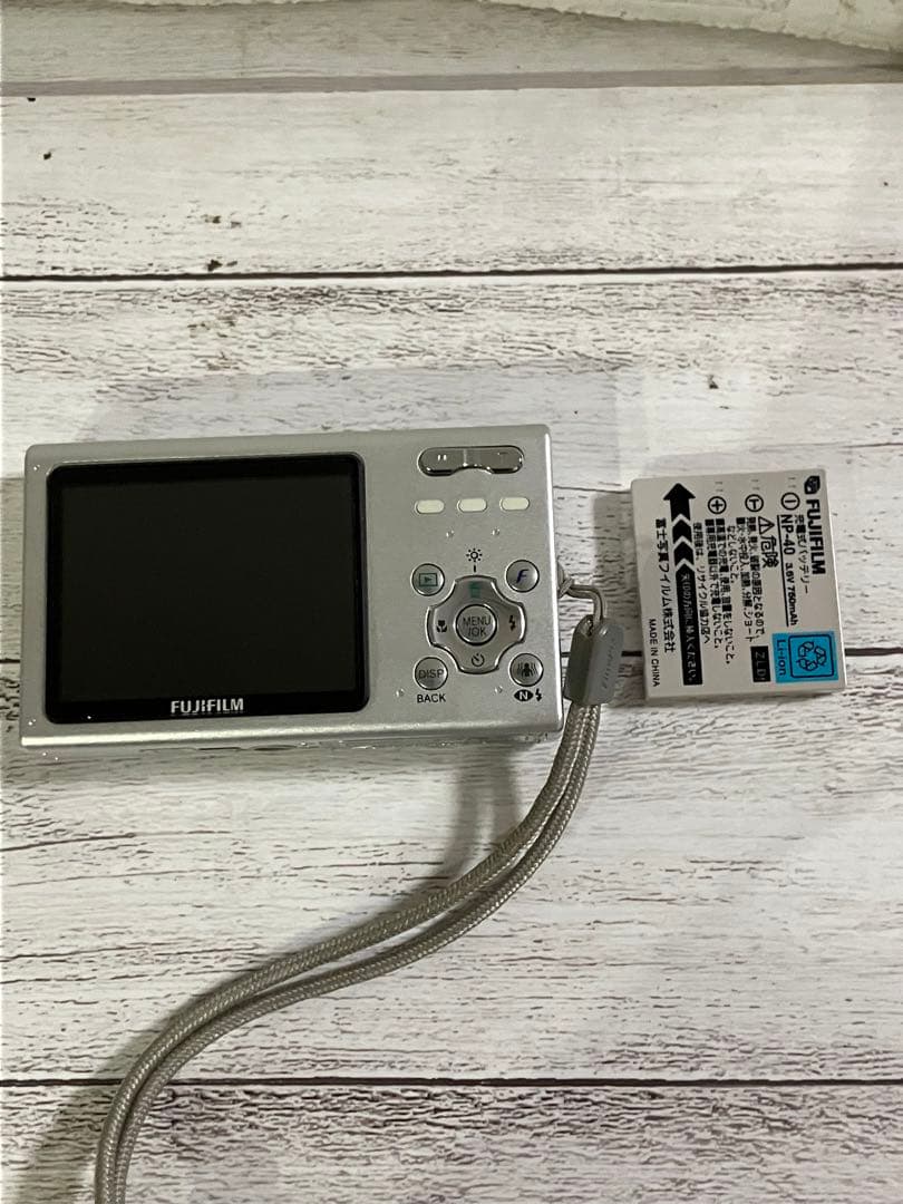 FUJIFILM FinePix Z5 コンパクトデジタルカメラ