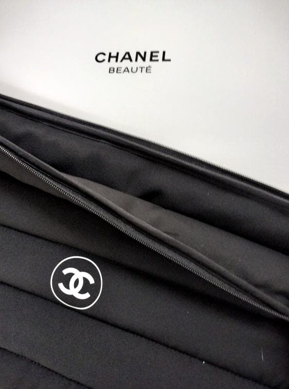 シャネルVIP顧客ノベルティ PCケース【新品箱付き】