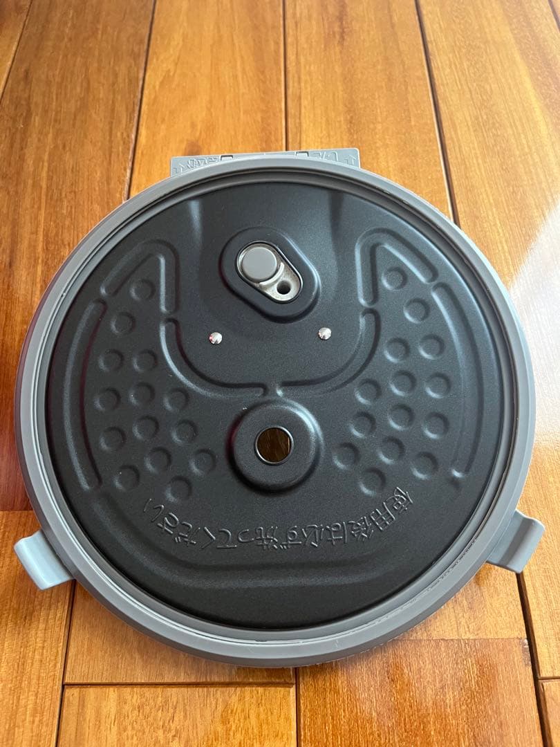 三菱 IH 炊飯器 5.5合炊き NJ-XE10E7-R 本炭釜 2019年製