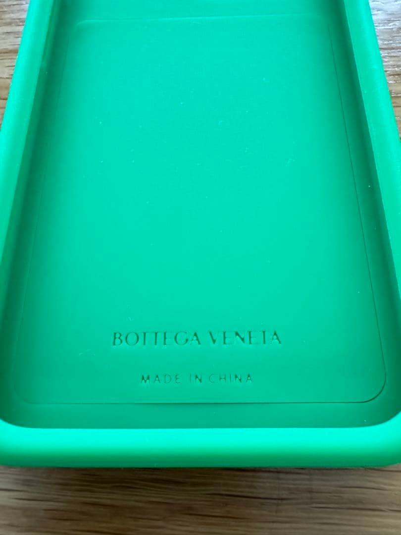 ア*ド様 BOTTEGA VENETA 　iPhoneケース15pro