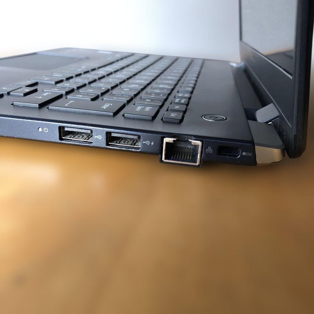 Windowsノート本体 dynabook G83/DN i5-8250U 8GB 256GB