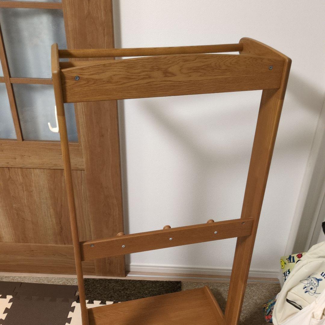 引き取り希望【カリモク】キッズ　木製ハンガーラック　キャスター付