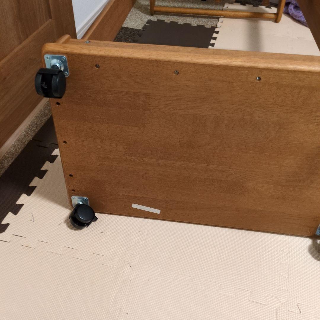 引き取り希望【カリモク】キッズ　木製ハンガーラック　キャスター付