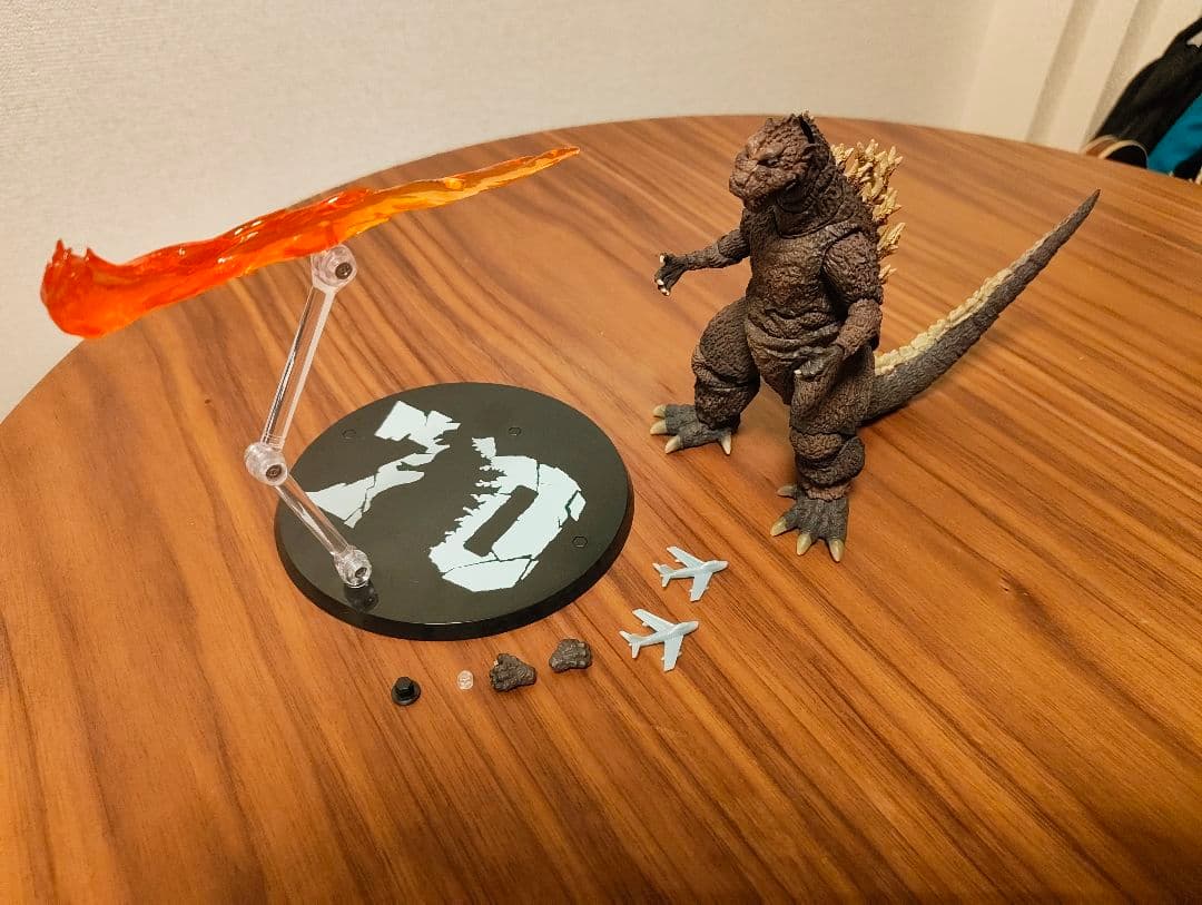 s.h.モンスターアーツ　ゴジラ　70周年　フィギュア