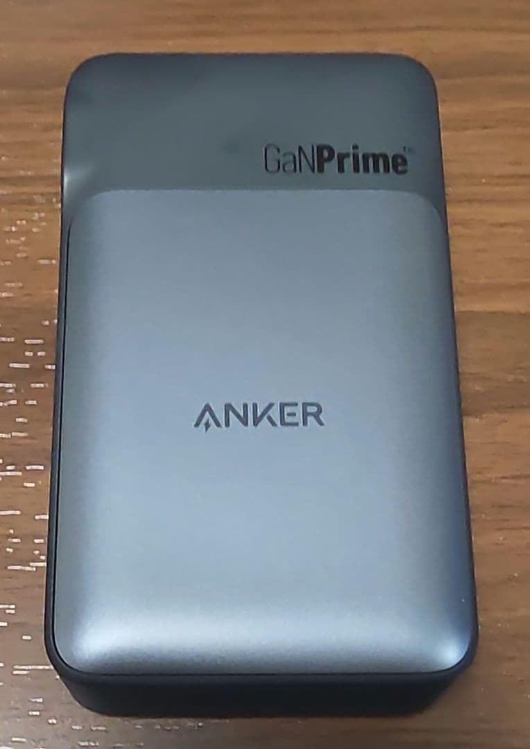 Anker 733 Power Bank 及びケースとケーブルセット
