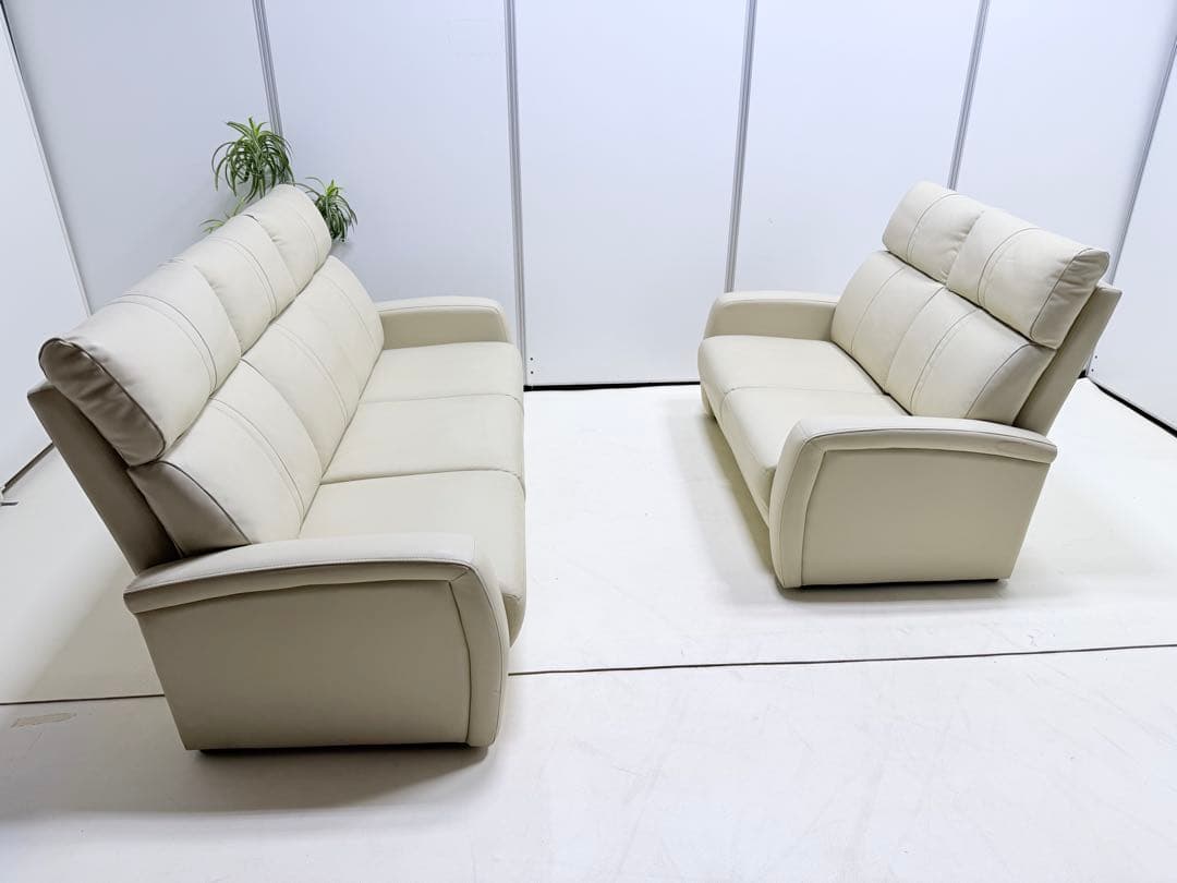 ニトリ　クリーム色 5人掛け レザー ソファ　2点セット