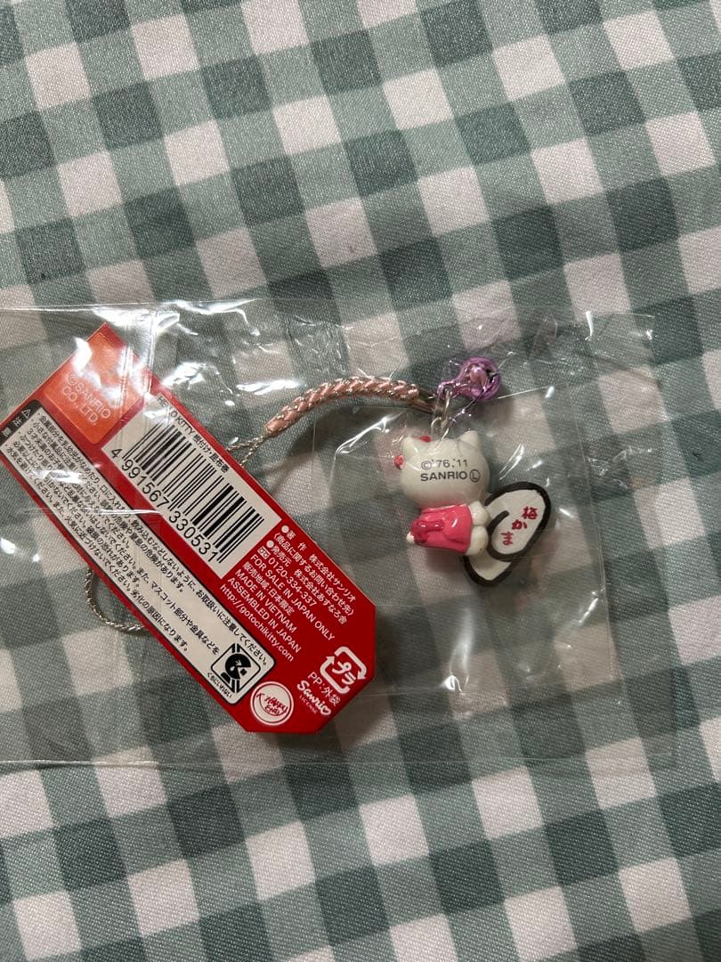 ご当地キティ　富山限定　昆布巻きかまぼこ　ストラップ　根付け