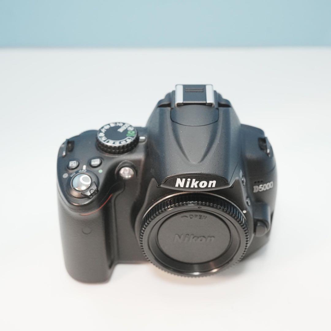 Nikon D5000 一眼レフ 極美品 a5235
