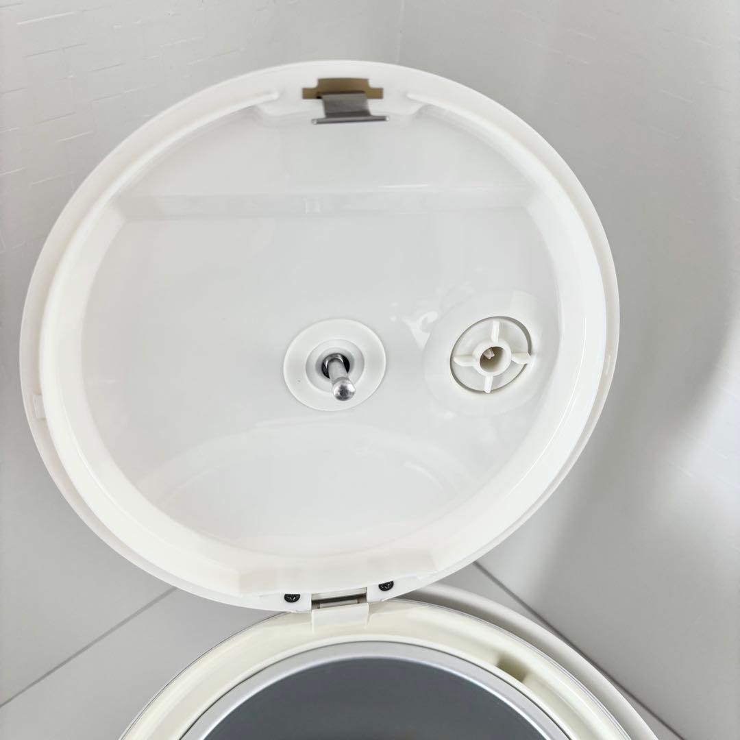 東芝 炊飯器 保温ジャー兼用電気釜 3合炊 スペースエイジ ポストモダン