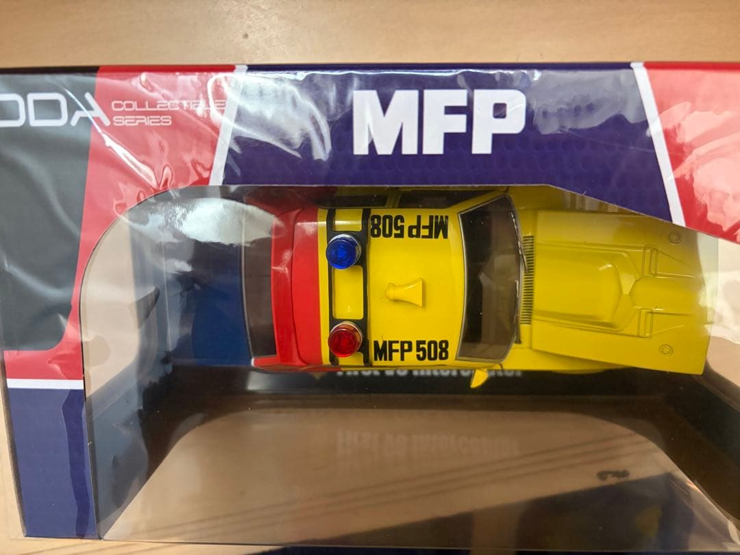 MADMAX 新品・未開封　1/24 イエローインターセプター