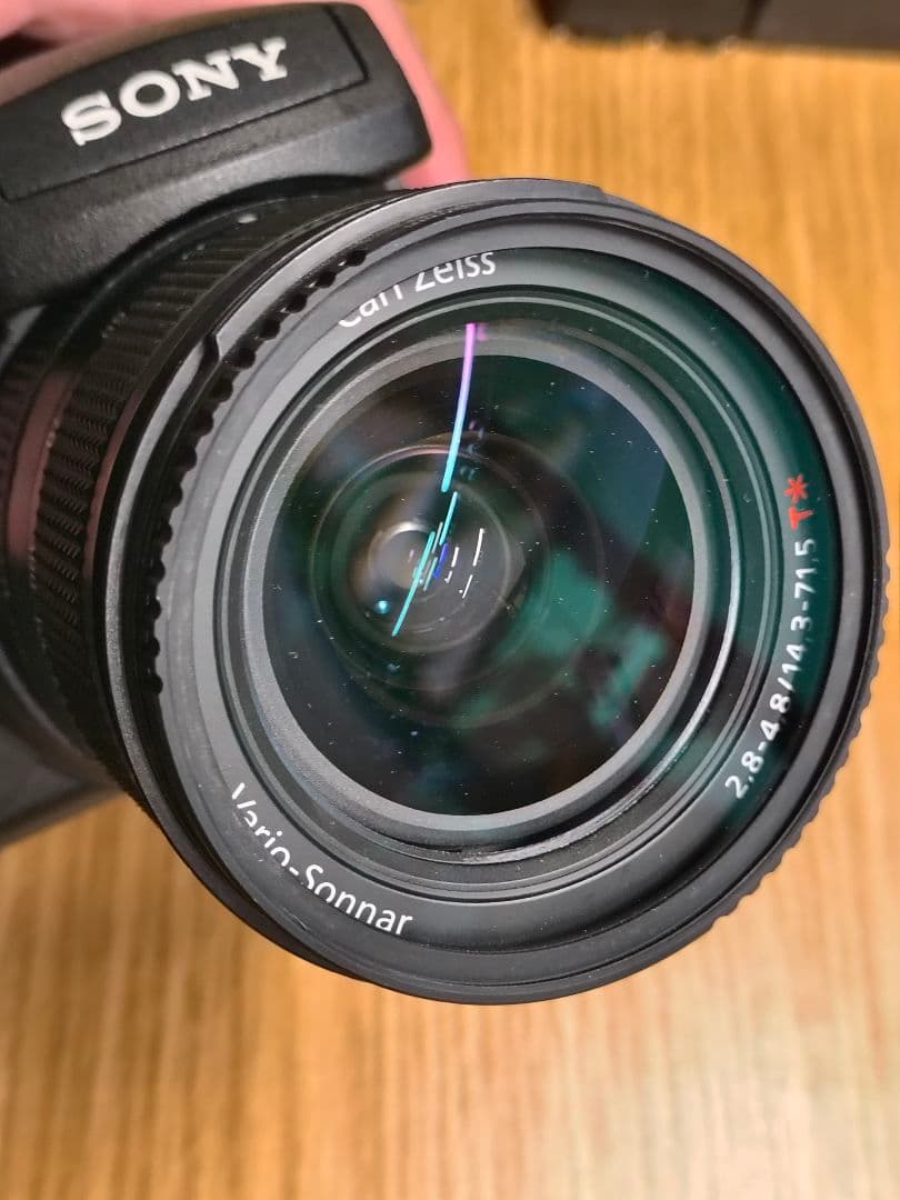 SONY Cyber-shot DSC-R1 バッテリー、メディア付き