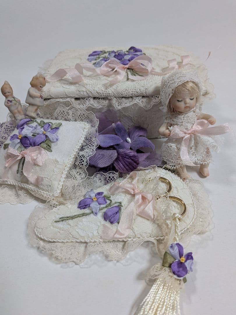 ★ちびくま工房　小さなbebeのスミレの小箱　　リボン刺繍