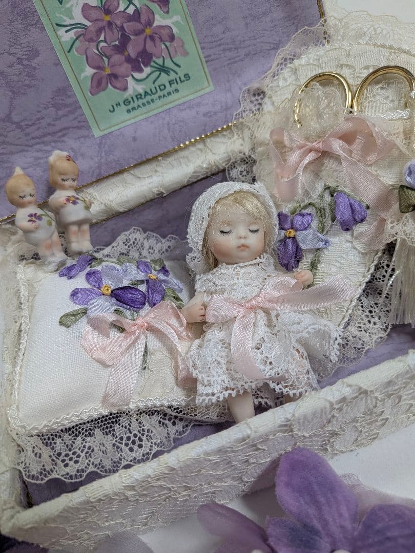 ★ちびくま工房　小さなbebeのスミレの小箱　　リボン刺繍