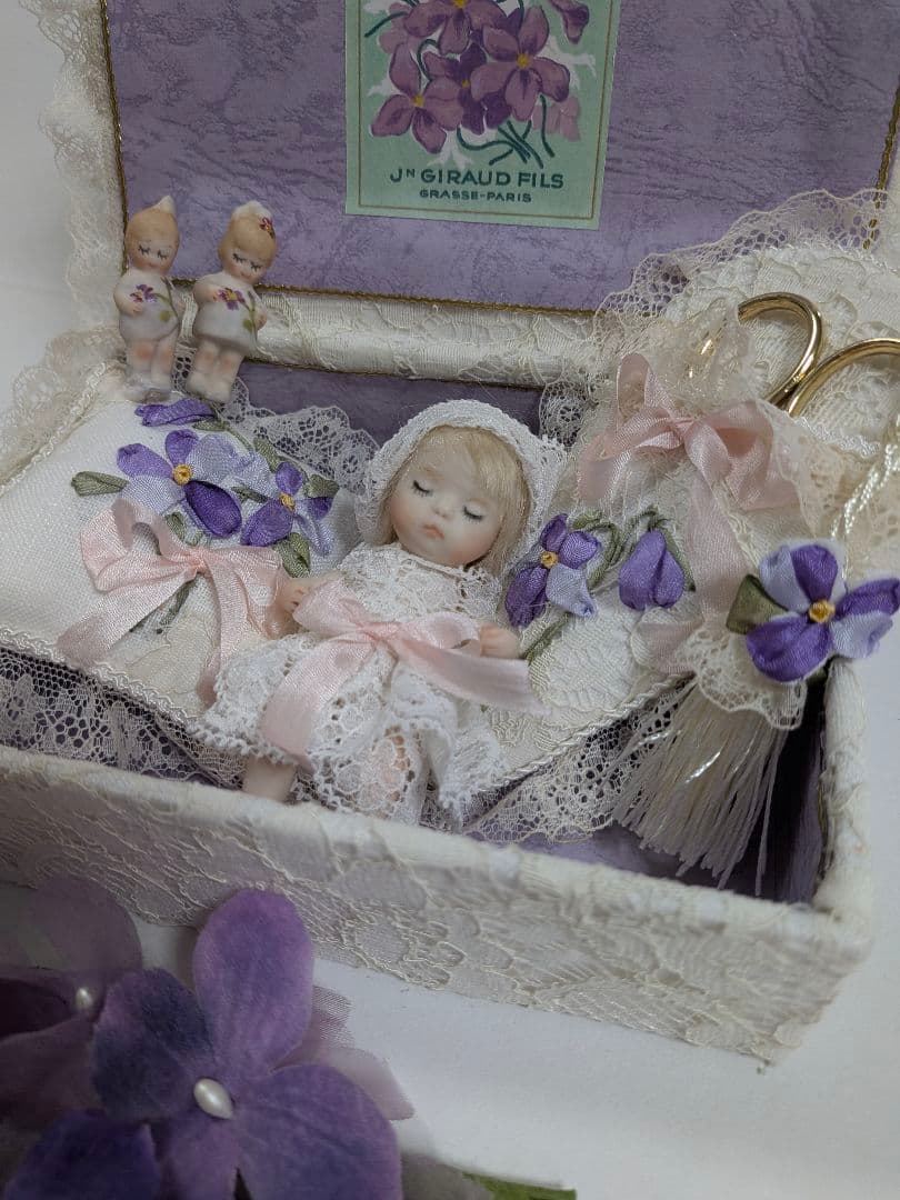 ★ちびくま工房　小さなbebeのスミレの小箱　　リボン刺繍