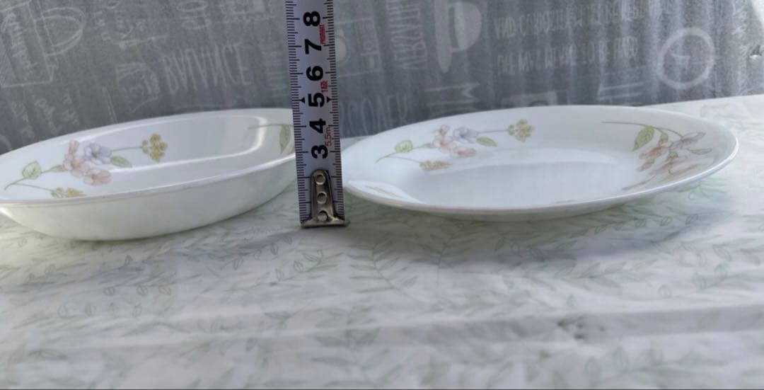 コレール　花柄の陶磁器皿 　深皿4枚　浅皿4枚　計8枚セット