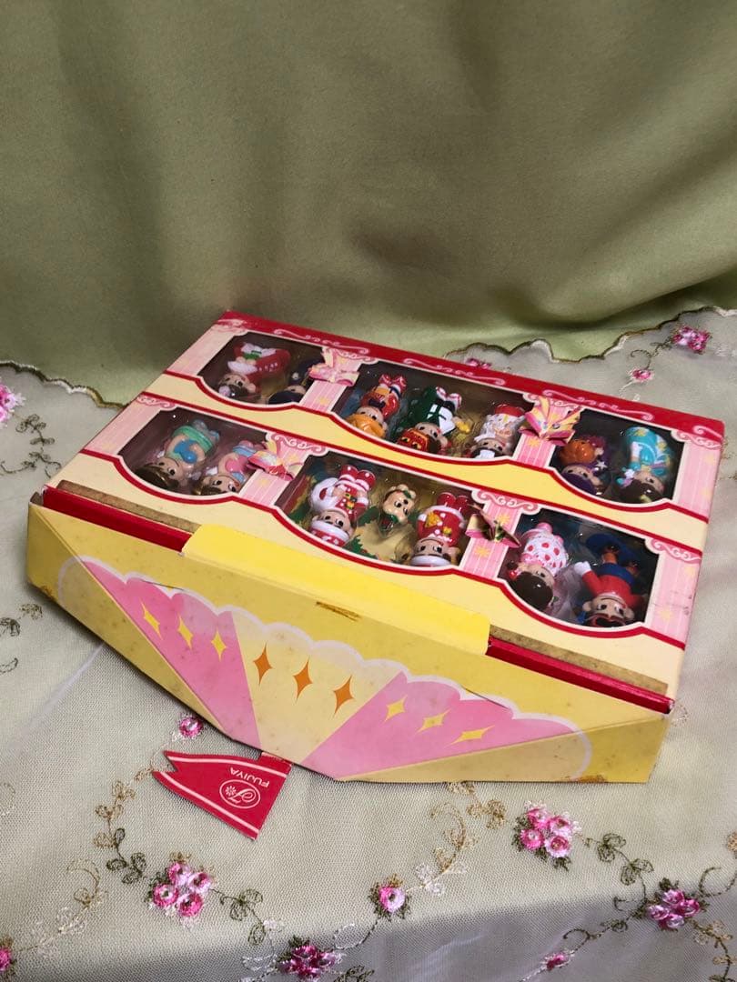 不二家のペコちゃんキャラクター人形 12体セット 新品未開封！非売品！貴重