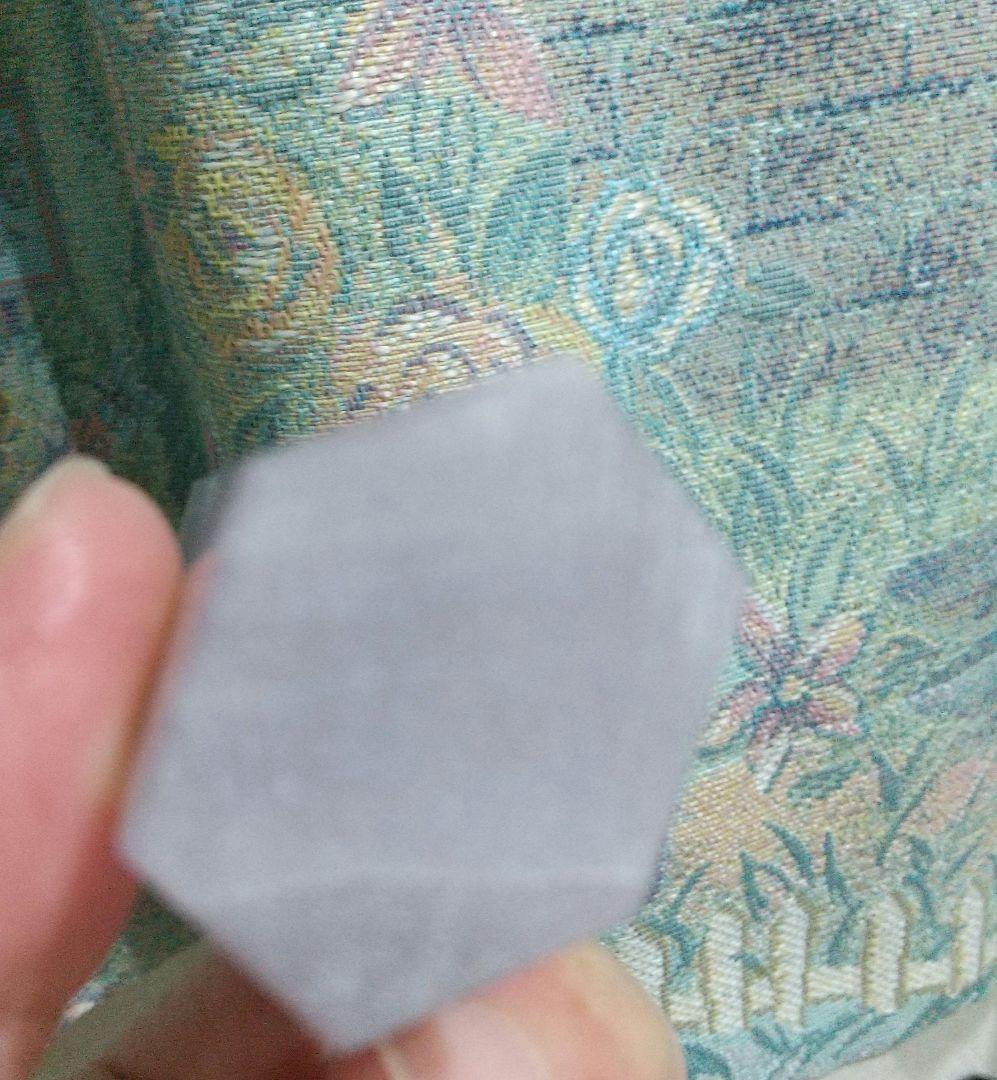 天然石　タワー　１３１グラム　お買い得　どっしり　六角柱