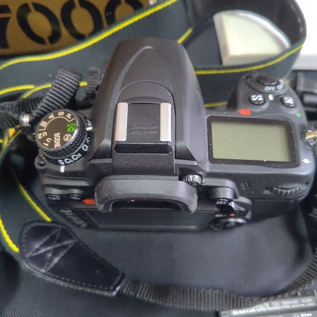 Nikon デジタル一眼レフ D7000 ダブルズームセット 元箱あり