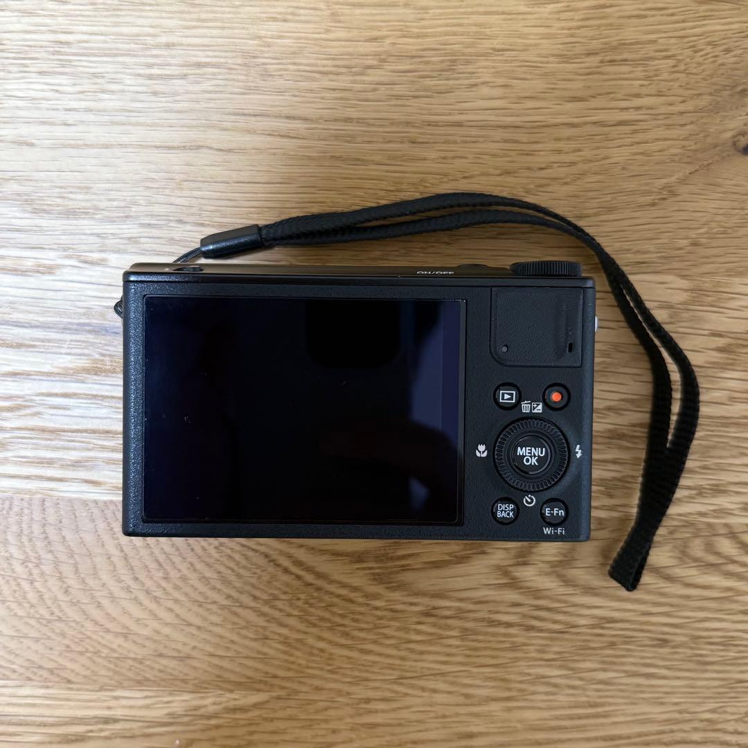 FUJIFILM 富士フィルム XQ2 コンパクトデジタルカメラ ブラック