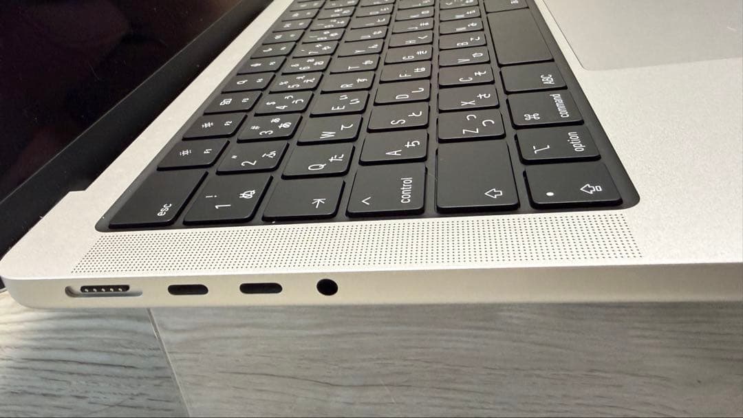 【美品】Apple MacBook Pro 14インチ M5/24gb 1TB