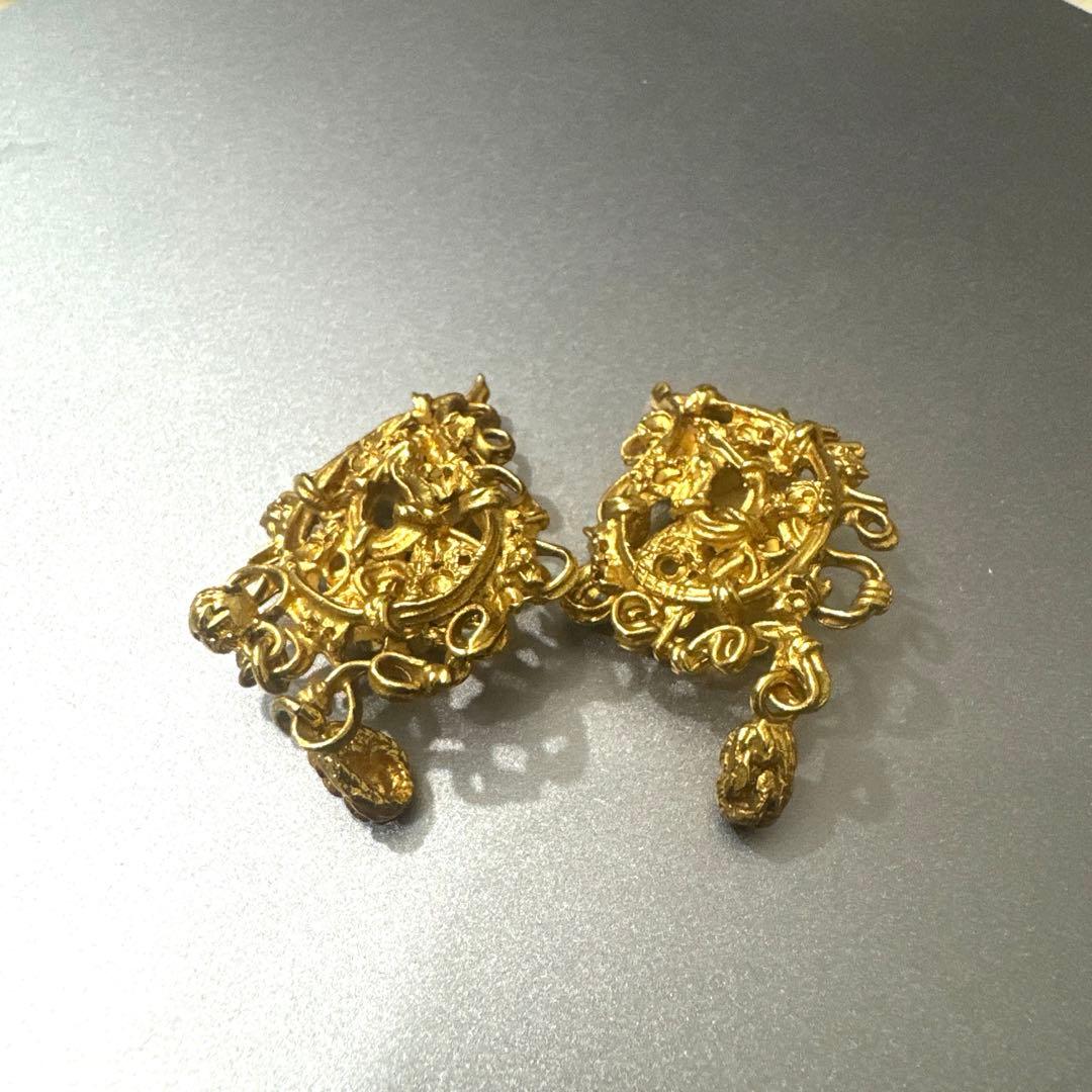 Christian Lacroix クリスチャンラクロワ ゴールド イヤリング