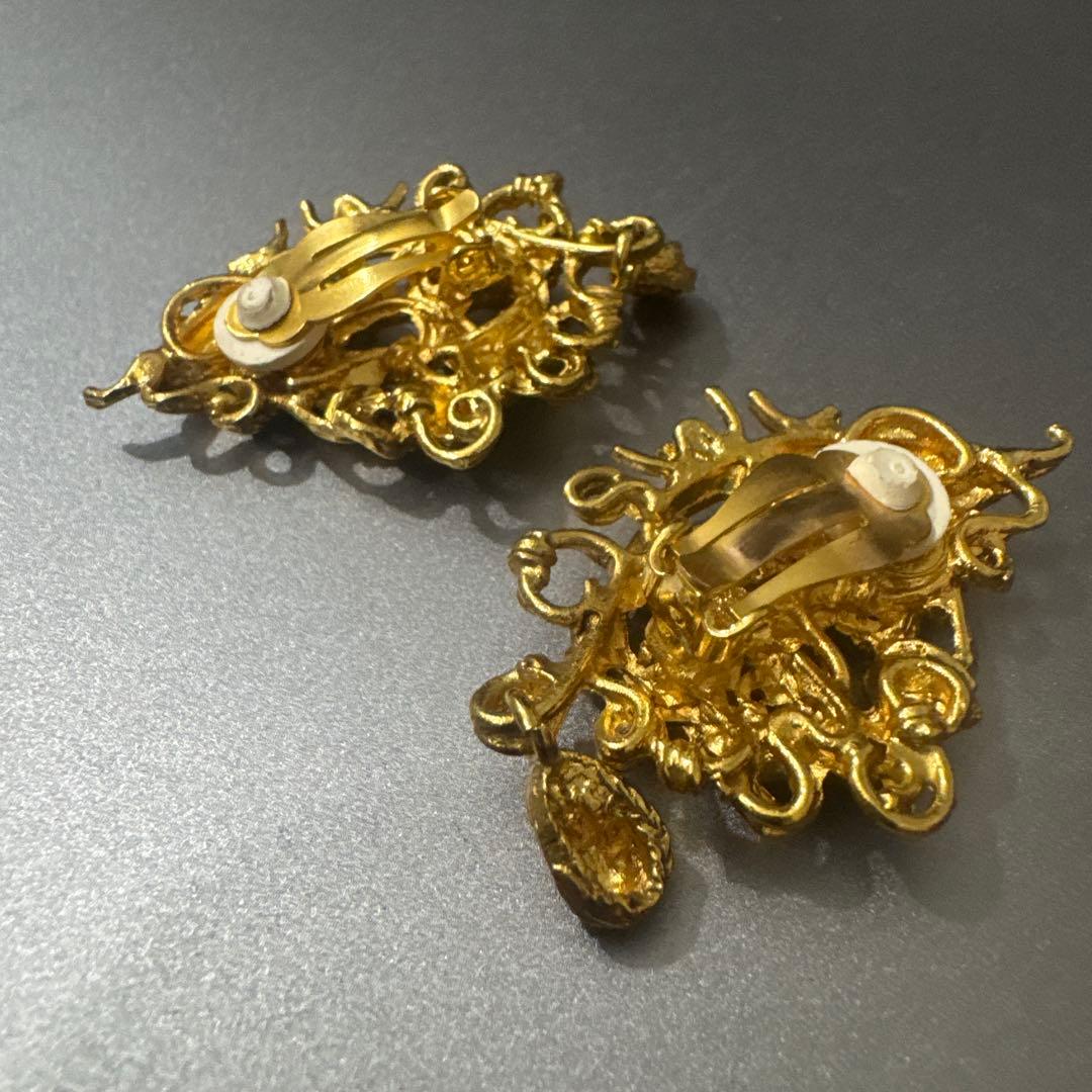 Christian Lacroix クリスチャンラクロワ ゴールド イヤリング