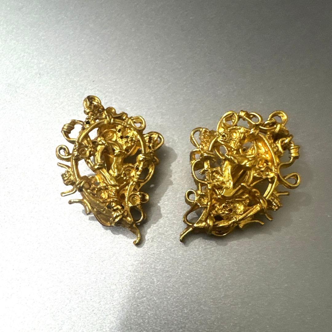 Christian Lacroix クリスチャンラクロワ ゴールド イヤリング