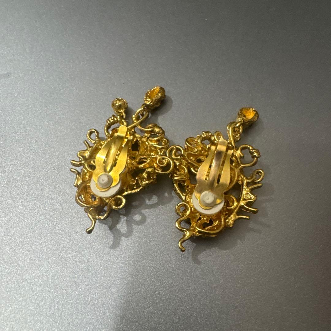 Christian Lacroix クリスチャンラクロワ ゴールド イヤリング