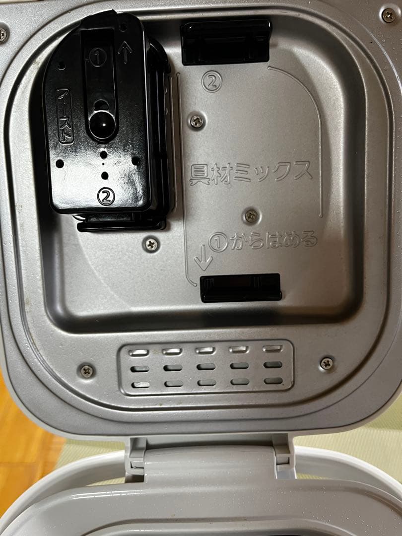 TIGER ホームベーカリー ホワイト 取扱説明書付き