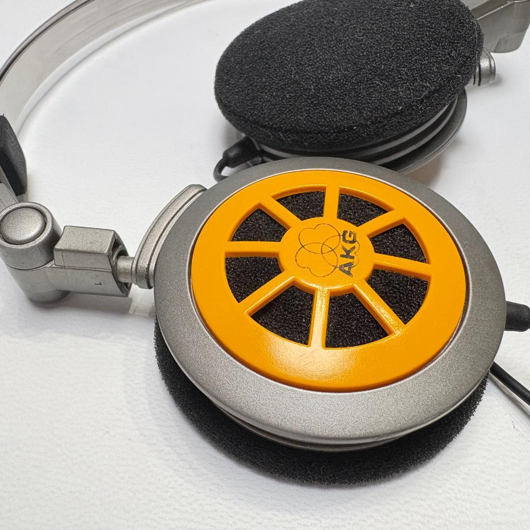 ヘッドホン AKG K24P