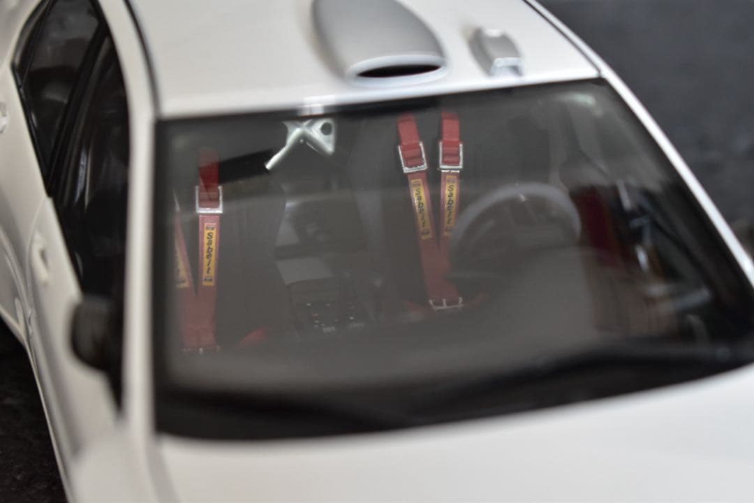 1/18 オートアート 三菱 ランサー エボリューション WRC プレーン